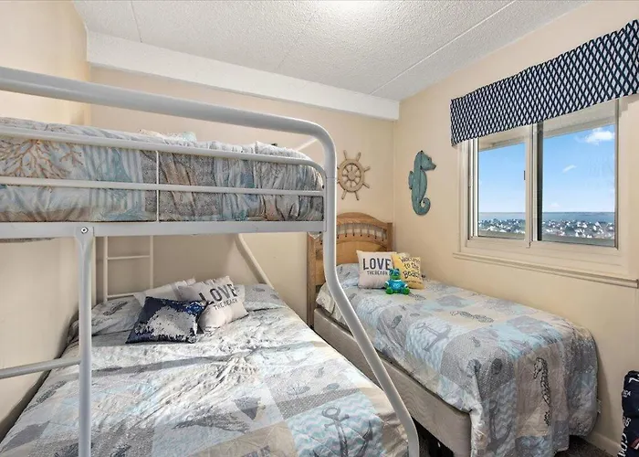 Hébergement de vacances Beautiful Views From 2 Bedroom With Outdoor Pool! Ocean City