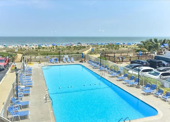 Beautiful Views From 2 Bedroom Atlantis With Outdoor Pool! Ferienhaus